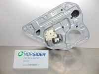 Imagen de Elevalunas trazero izquierdo Volvo S40 de 2004 a 2007 | 8679082
30724755