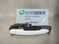 Picture of Exterior Handle - Front Right Nissan Primera Sedan from 2002 to 2004