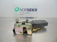 Imagen de Cerradura de puerta delantera derecha Volvo S40 de 1996 a 2000