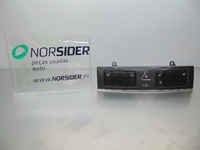 Imagen de Mando multifunción del salpicadero Mercedes Classe C Sportcoupe (203) de 2004 a 2009 | 2038702910