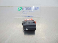 Picture of Central Lock Button / Switch Renault Clio II Fase II from 2001 to 2003