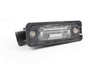 Imagen de Piloto matricula izquierdo Volkswagen Passat Sedan de 2005 a 2010 | SATURNUS
1J6943021B