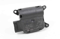 Imagen de Motor atuador de flaps de calefaccion  Volkswagen Passat Sedan de 2005 a 2010 | BOSCH 0132801370
3C0907511
