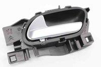 Imagen de Maneta interior de puerta delantera izquierda Peugeot 208 de 2012 a 2015 | 96555518VV
