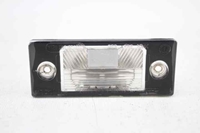 Imagen de Piloto matricula izquierdo Volkswagen Passat Variant de 2001 a 2006 | 1J5943021A