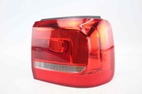 Picture of Farolim trás painel direito Volkswagen Touran de 2010 a 2015 | 1T0945096R - 01046802 - HELLA